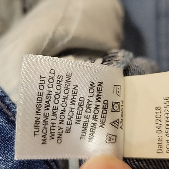 Martha Stewart jeans embroidered ankle blue jeans 5 pocket style size 8 EUC… - Picture 11 of 11